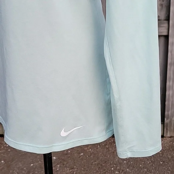 Nike Dri-Fit Performance Hoodie - Picture 3 of 17